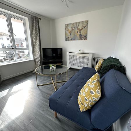 Suites By Rehoboth - Abbey Wood Station - London Zone 4 エクステリア 写真