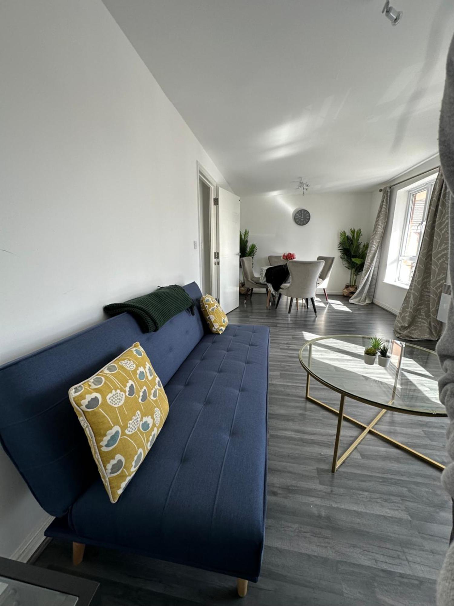 Suites By Rehoboth - Abbey Wood Station - London Zone 4 エクステリア 写真
